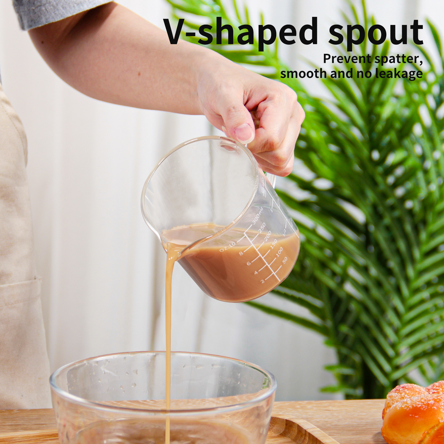 77L Glass Measuring Cup, Clear Liquid Measuring Cup with V-Shaped Spout and Three Scales, High Borosilicate Glass Beaker with Handle for Kitchen or Restaurant, 300 ML (0.3 Liter, 1 1/4 Cup)